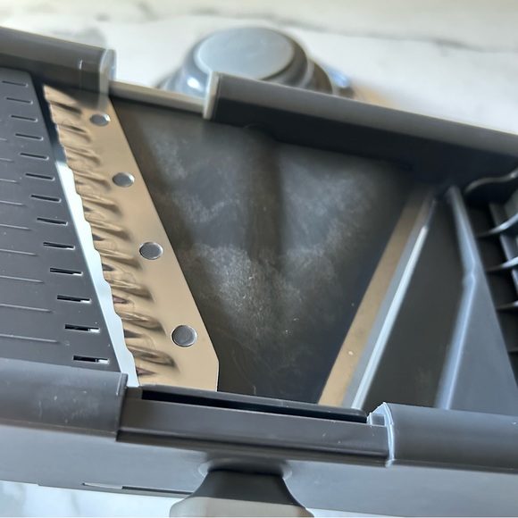 Progressive Multi-Mandoline Plus - Picture 11 of 16